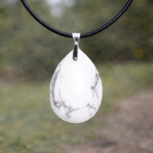 Pendentif en Howlite (Apprentissage, Mémorisation, Compréhension, Concentration, Gestion émotionnelle)